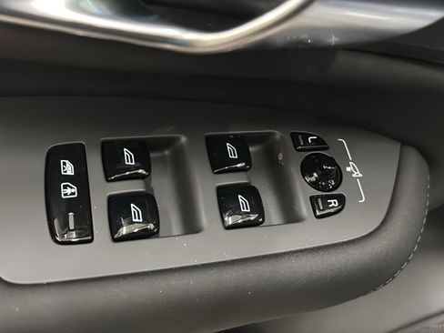 New 2026 Volvo XC90 T8 Plus w/ Protection Package Premier image 22