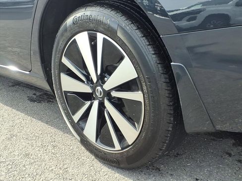 Used 2022 Nissan Altima 2.5 SV image 11