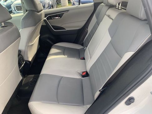 Used 2019 Toyota RAV4 XLE Premium w/ Cold Weather Package AWD/4WD image 27
