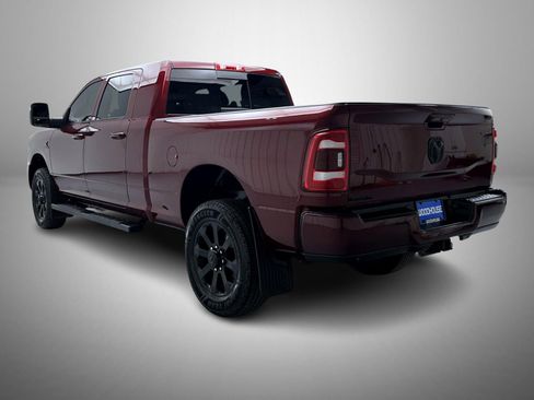Used 2024 RAM 2500 Laramie w/ Sport Appearance Package image 7