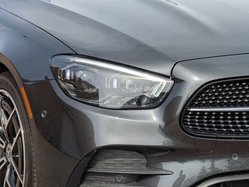 Used 2022 Mercedes-Benz E 350 4MATIC Sedan image 8