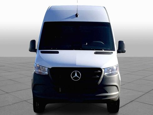 New 2025 Mercedes-Benz Sprinter 2500 image 3