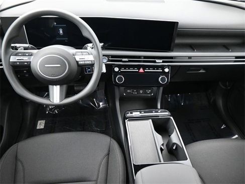 New 2026 Hyundai Tucson Blue SE image 12