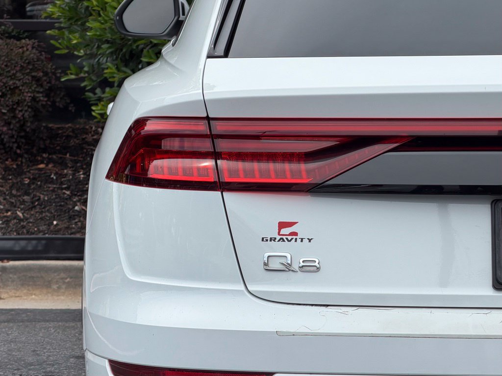 Used 2019 Audi Q8 Prestige w/ Luxury Package AWD/4WD image 15