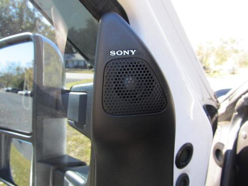 Used 2015 Ford F350 Lariat image 33