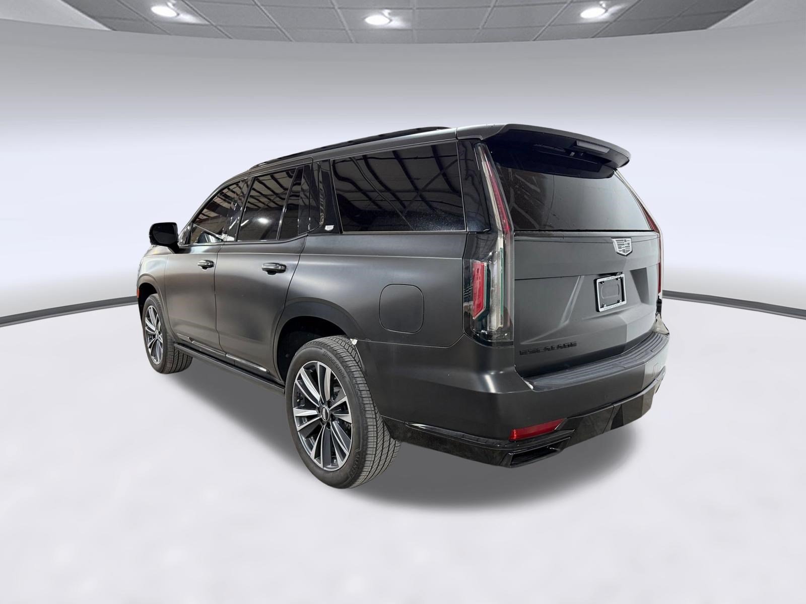 Used 2023 Cadillac Escalade Sport Platinum w/ LPO, ONYX Package RWD image 3
