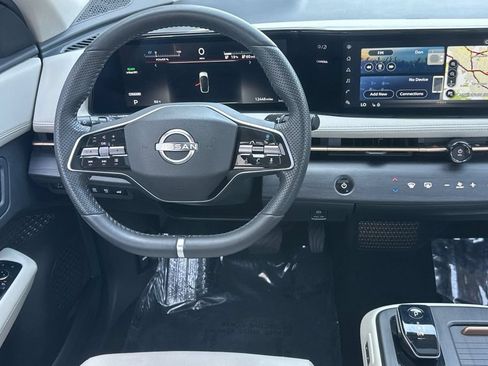 Used 2024 Nissan Ariya FWD image 13