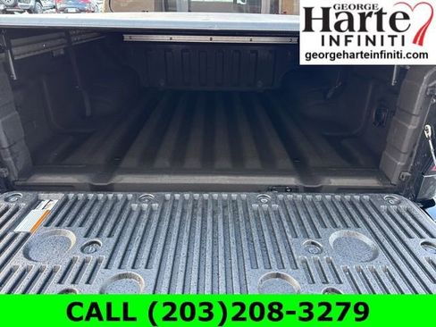 Used 2024 Nissan Frontier SL w/ Technology Package image 12