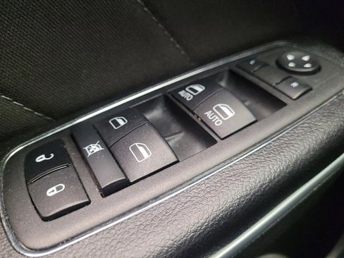 Used 2023 Dodge Charger SXT image 27