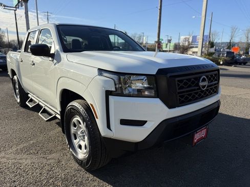 Used 2022 Nissan Frontier S w/ Technology Package image 3
