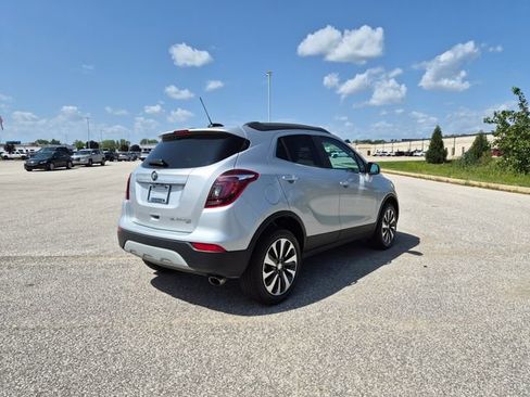 Used 2022 Buick Encore Preferred w/ Safety Package AWD/4WD image 6