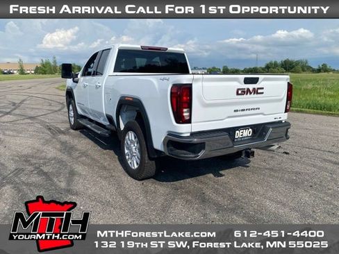 Used 2024 GMC Sierra 2500 SLE w/ SLE Value Package AWD/4WD image 7