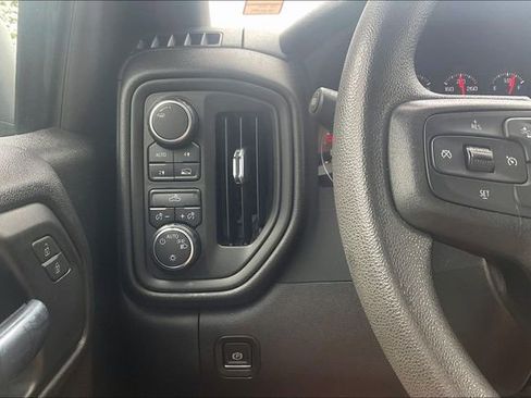 Used 2022 Chevrolet Silverado 1500 Custom AWD/4WD image 33