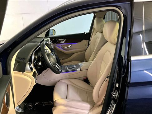 Certified 2021 Mercedes-Benz GLC 300 4MATIC image 9