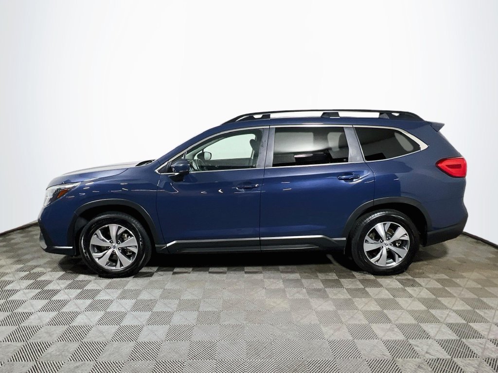 Used 2025 Subaru Ascent Premium AWD/4WD image 4
