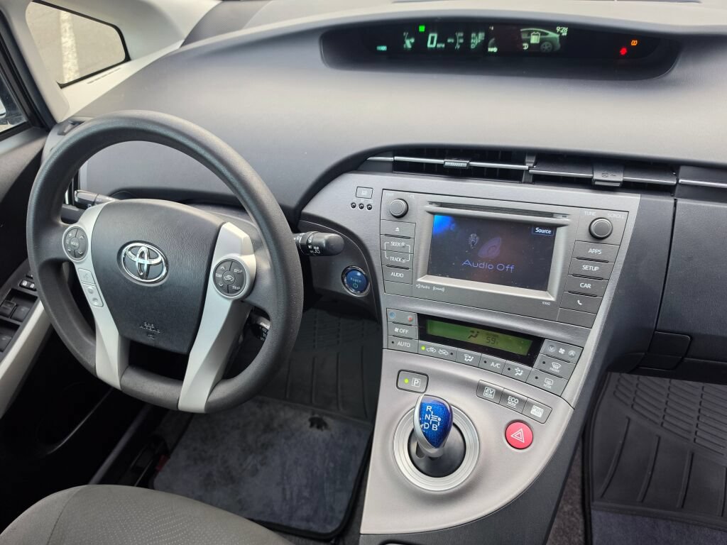 Used 2013 Toyota Prius Three FWD image 7