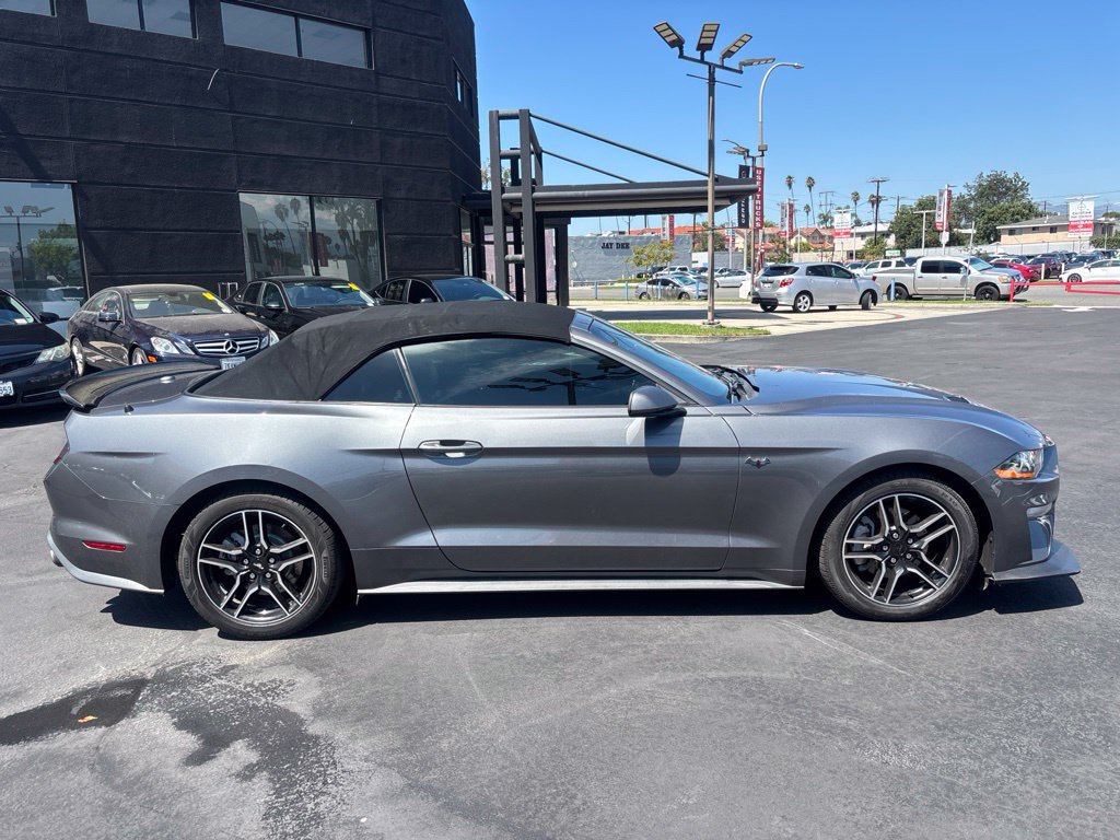 Used 2021 Ford Mustang Premium RWD image 3