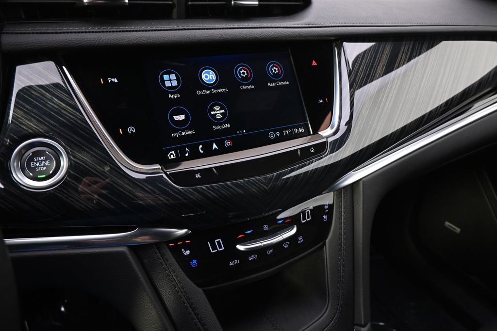 Certified 2024 Cadillac XT6 Premium Luxury AWD/4WD image 26