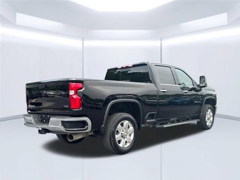 Used 2022 Chevrolet Silverado 2500 LTZ w/ LTZ Plus Package AWD/4WD image 12