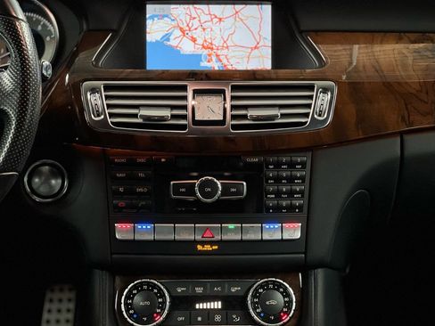Used 2014 Mercedes-Benz CLS 550 4MATIC image 30