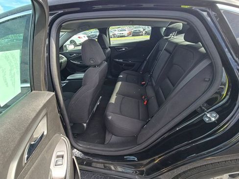 Used 2025 Chevrolet Malibu LT FWD image 7