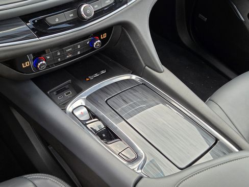 Used 2023 Buick Enclave Essence w/ Experience Buick Package image 31