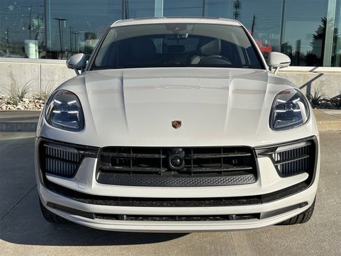 New 2026 Porsche Macan S image 10