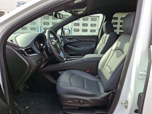 Certified 2024 Buick Enclave Essence image 11