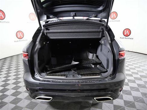 Used 2026 Jaguar F-PACE R-Dynamic S image 10