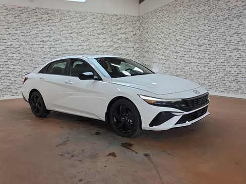 New 2026 Hyundai Elantra SEL Sport image 1