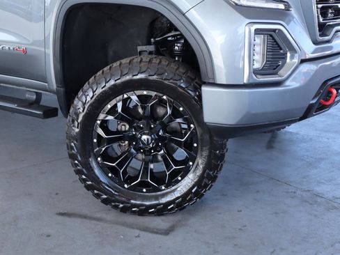 Used 2022 GMC Sierra 1500 AT4 image 4