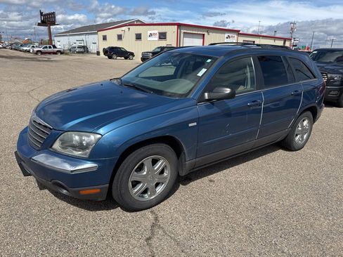 Used 2005 Chrysler Pacifica Touring AWD/4WD image 3