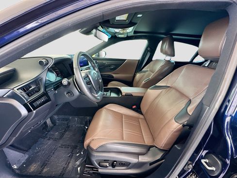 Used 2023 Lexus ES 350 Ultra Luxury w/ Accessory Package (Z2) FWD image 19