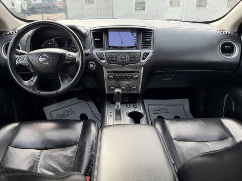 Used 2018 Nissan Pathfinder SL AWD/4WD image 11