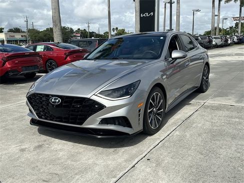 Used 2020 Hyundai Sonata Limited image 3