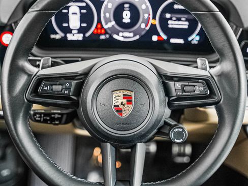 Certified 2024 Porsche Cayenne S AWD/4WD image 17