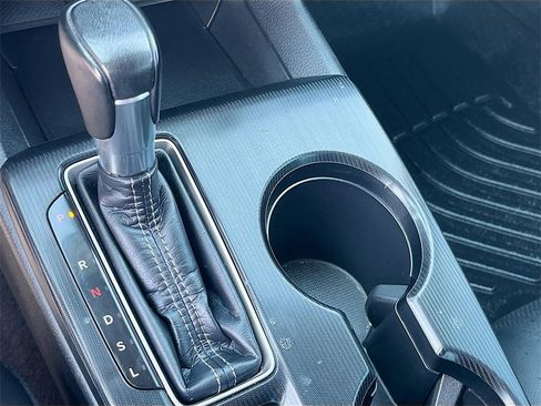 Used 2022 Honda Civic EX-L image 16