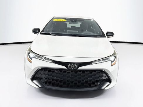 Used 2021 Toyota Corolla SE FWD image 2