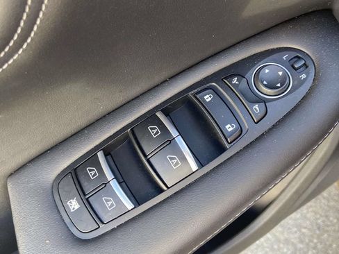 Used 2023 INFINITI QX55 Sensory w/ Lighting Package AWD/4WD image 11