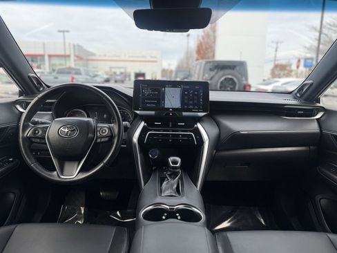 Certified 2022 Toyota Venza XLE image 23