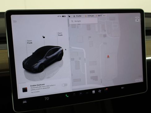 Used 2023 Tesla Model Y 2WD image 26