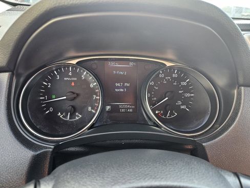 Used 2014 Nissan Rogue S image 11