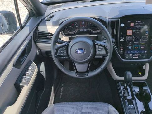 Used 2026 Subaru Forester Premium AWD/4WD image 17