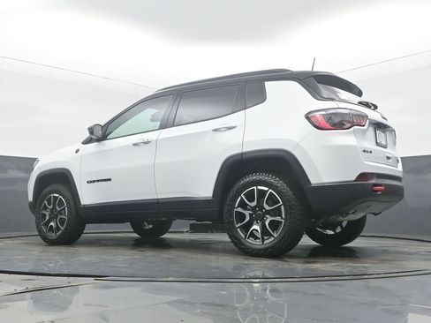 New 2026 Jeep Compass Trailhawk image 48