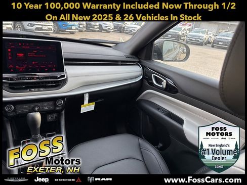 New 2025 Jeep Compass Limited image 18