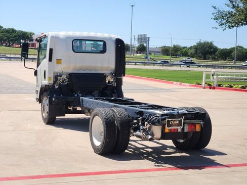 New 2025 Chevrolet Low Cab Forward 5500XG RWD image 3