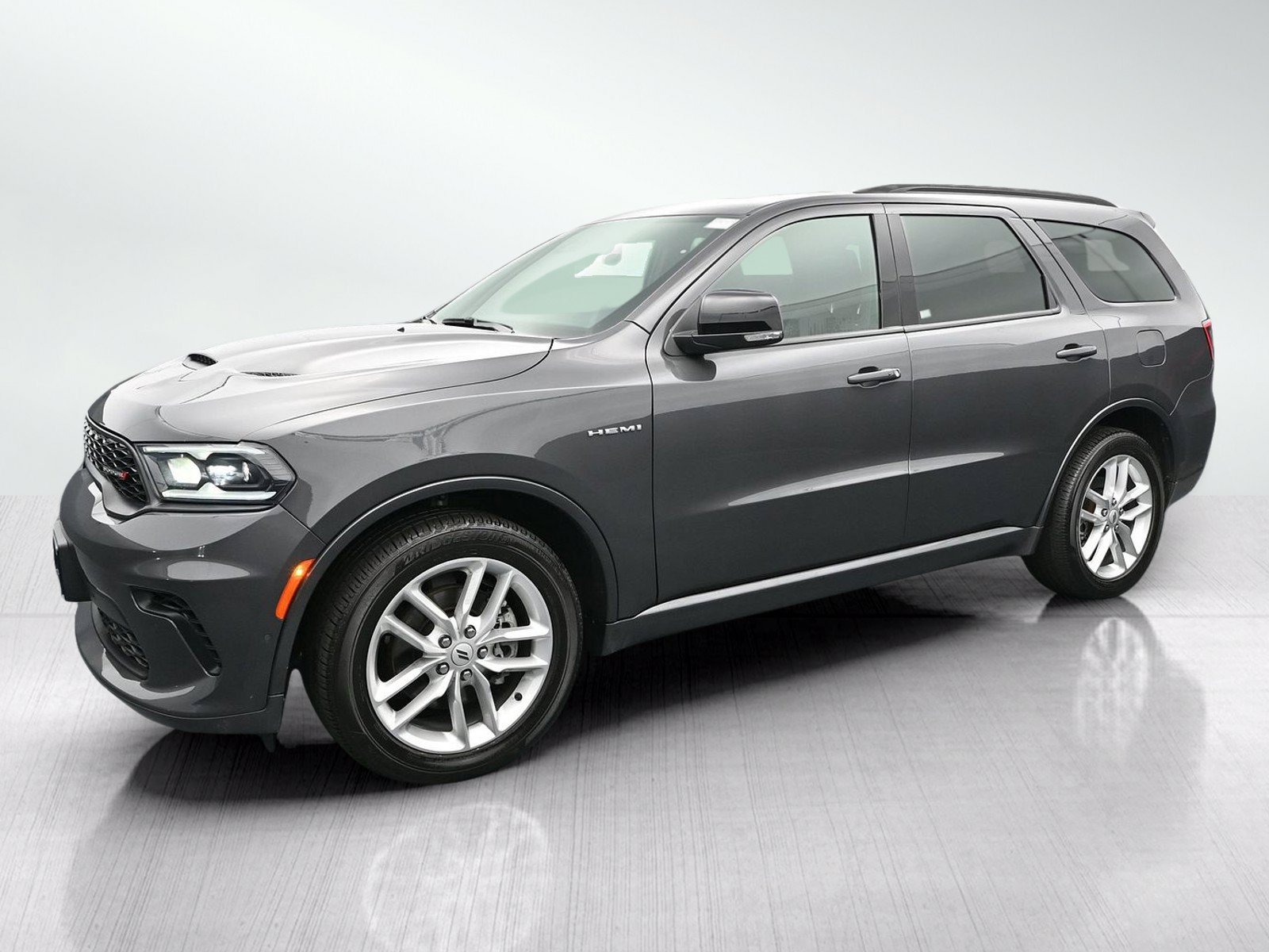 Used 2025 Dodge Durango R/T AWD/4WD image 2