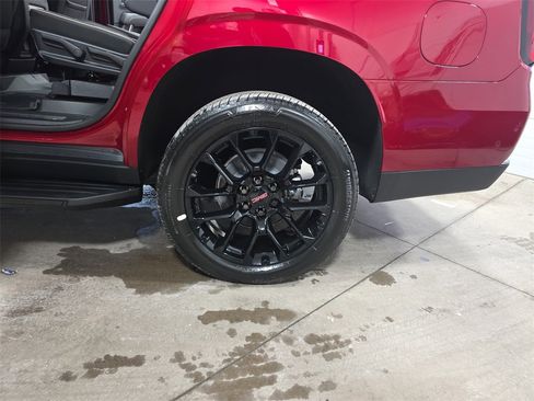 New 2026 GMC Yukon Elevation w/ LPO, Floor Liner Package image 34