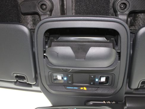 New 2025 Ford Bronco Big Bend image 28