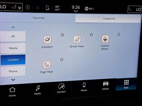 Used 2024 Chrysler Pacifica Touring-L image 11